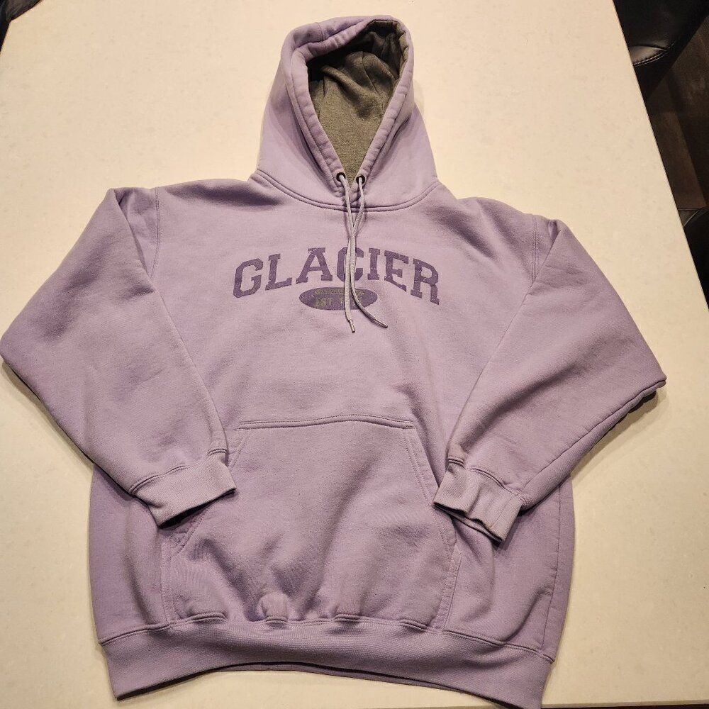 Kenpo Glacier National Park hoodie. Size XL